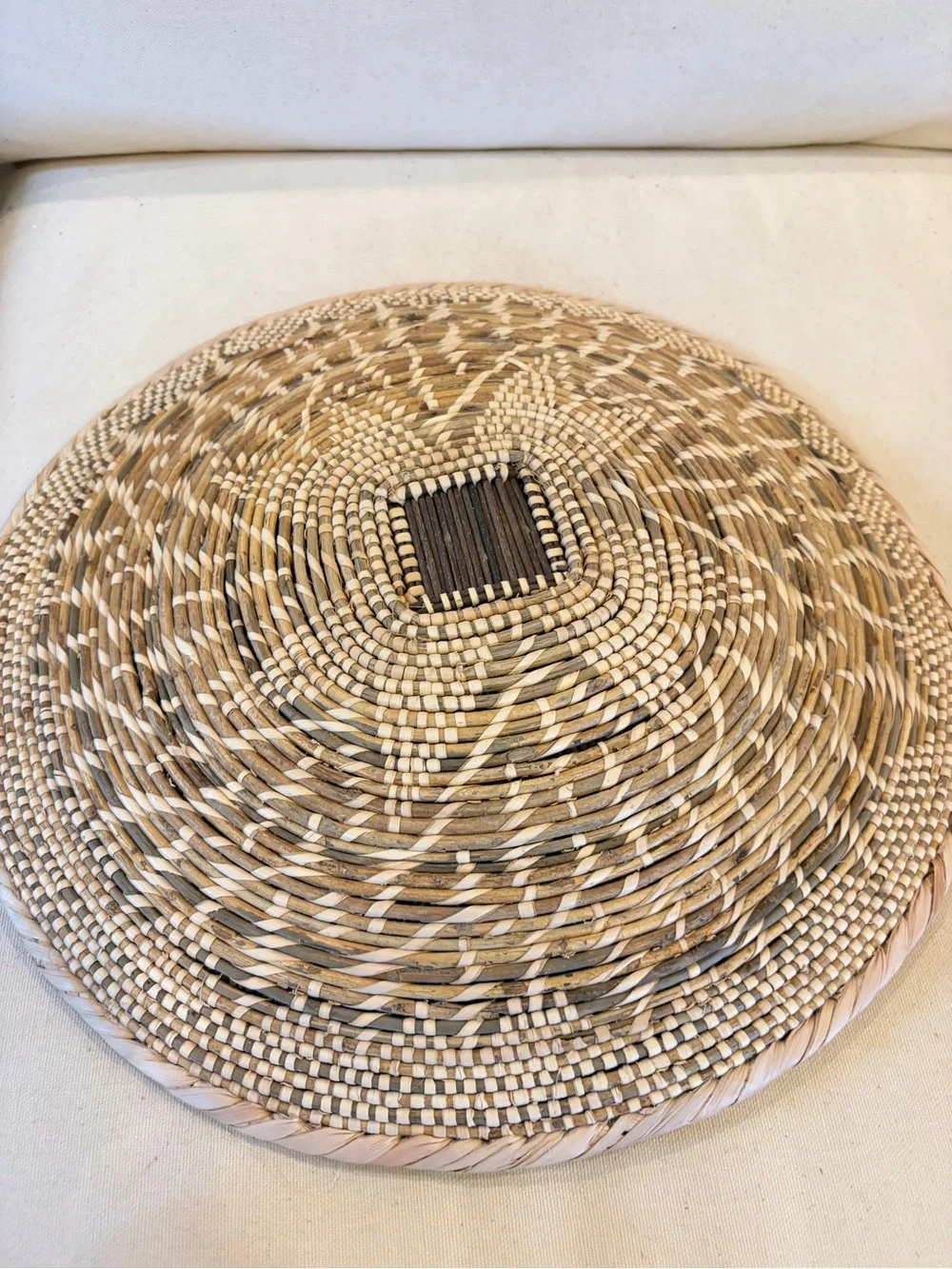 NEW African Woven Basket. Tonga people of Zambia 13.5” Across